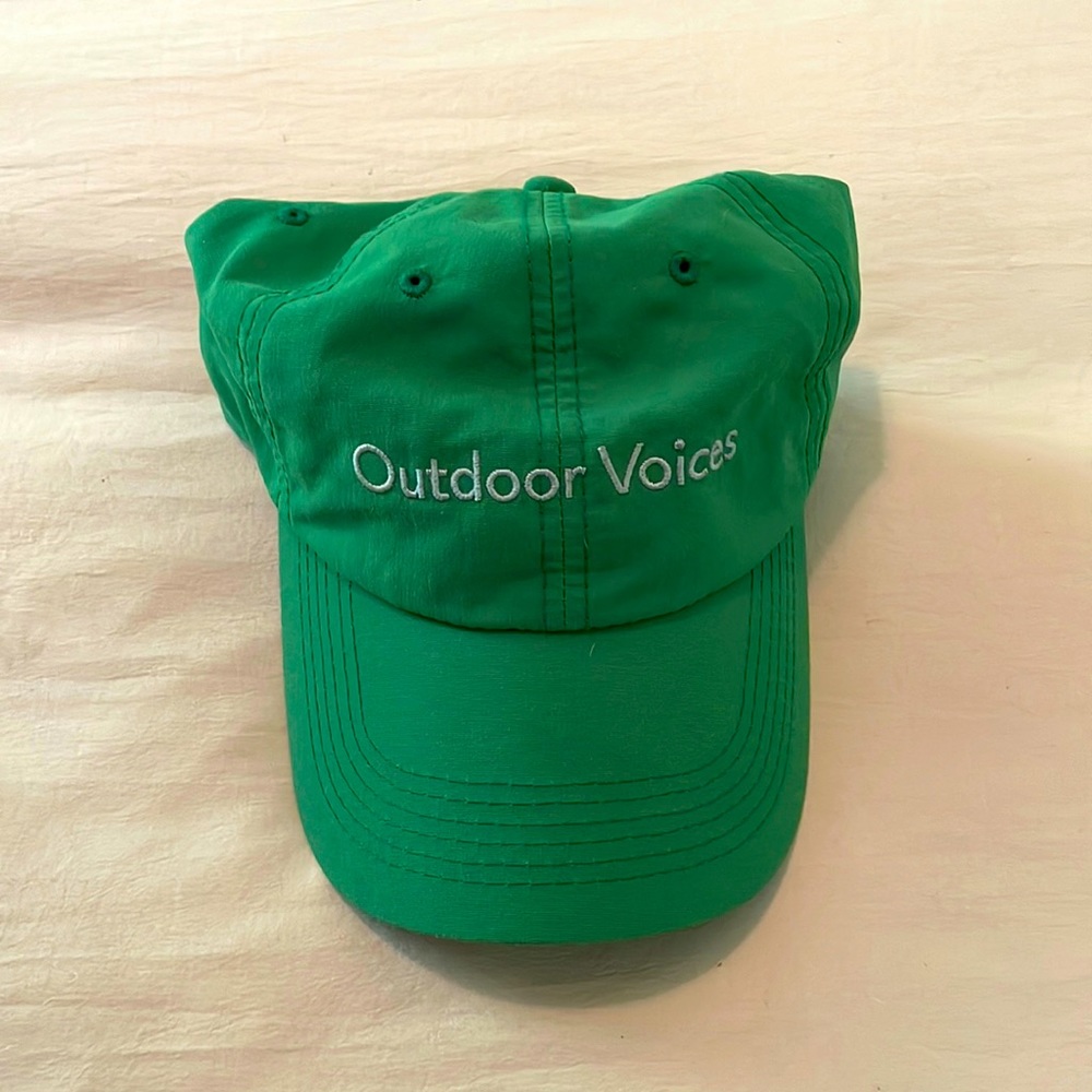 Outdoor Voices ‘Aspen’ hat in green, one size